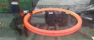 Mesin Penggelek Cincin Kami Boleh Menggulung Cincin Besar Sehingga 7 Meter di...